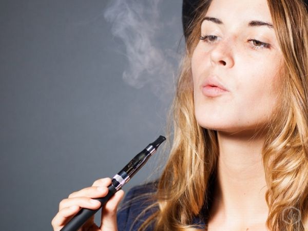 Introduction of E-cigs in fashion Image