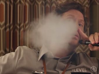 Celebrity Anders Holm vaping an Aspire K4 in Neflix's 'Game Over, Man!'